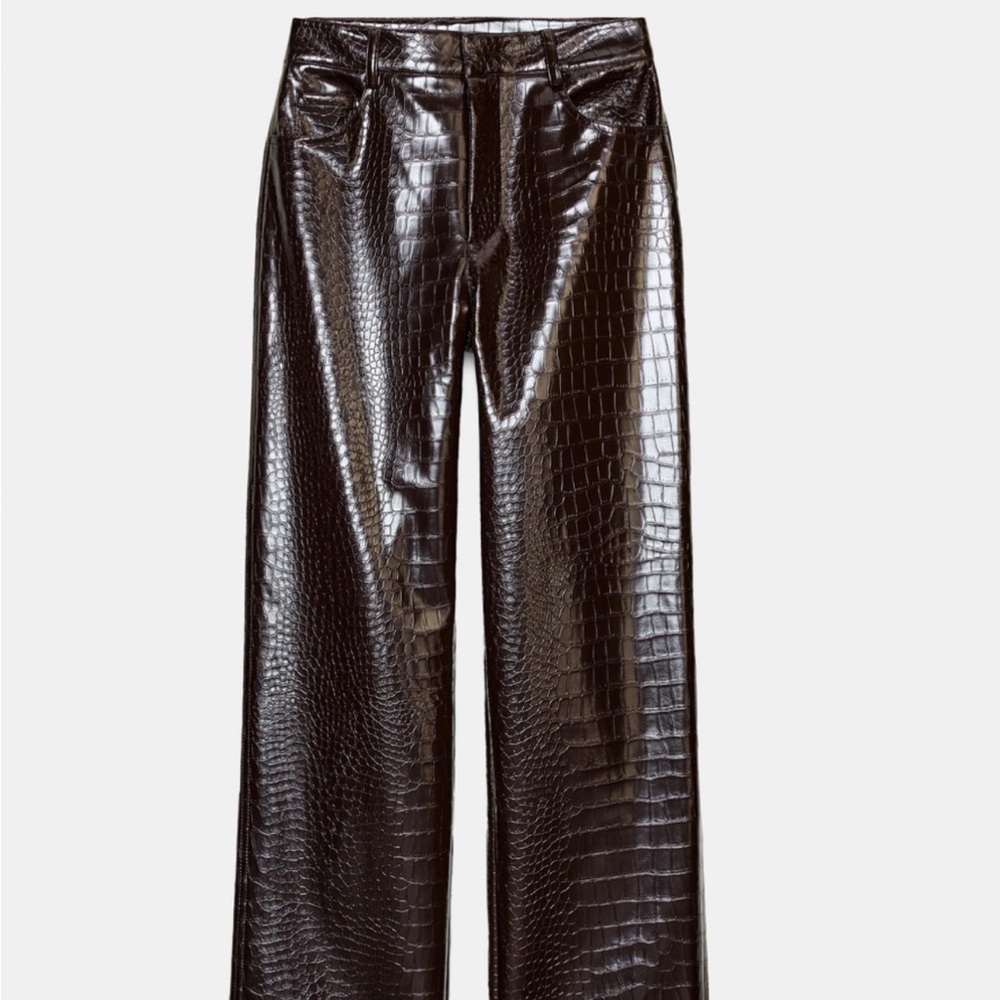 Zara STRAIGHT-LEG FAUX LEATHER ANIMAL EMBOSSED PANTS, nwt size L